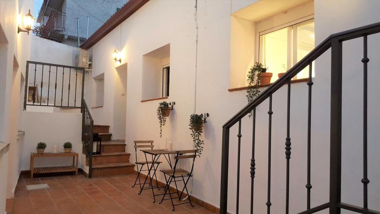 Casa Del Castillo By Naturadrada La Adrada Exterior photo